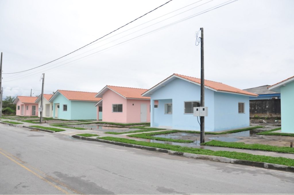 Modelo de casas do programa Casa Fácil Paraná