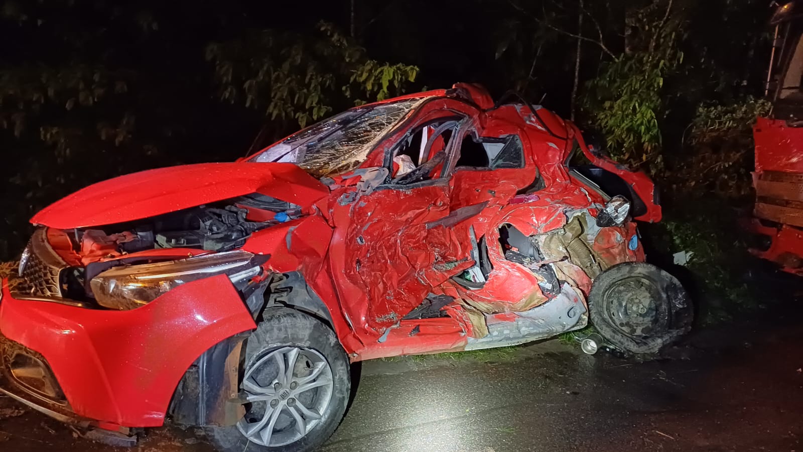 Mulher perde a vida em acidente na BR-116, em Antonina