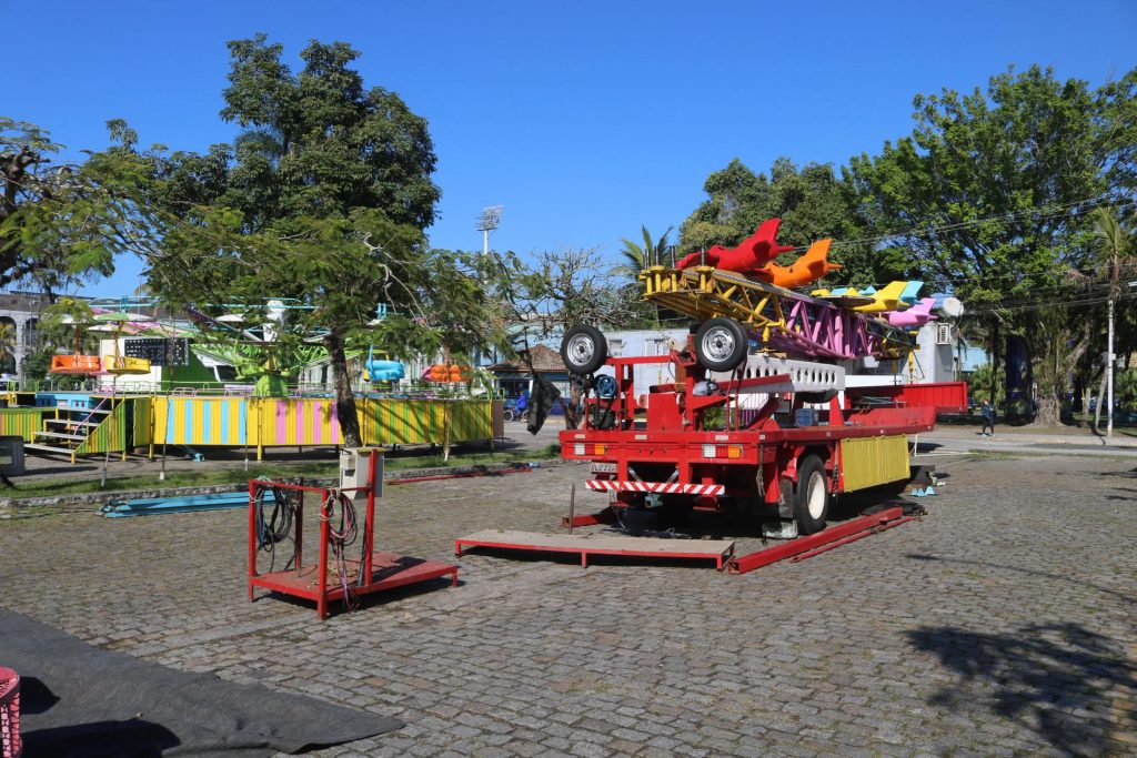 MONTAGEM FESTA DA TAINHA PARANAGUA – JB LITORAL (4)