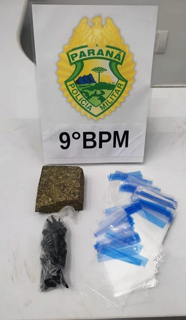 Mulher é presa com drogas em Paranaguá após denúncia 44
