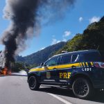 Ônibus pegou fogo na BR2-77