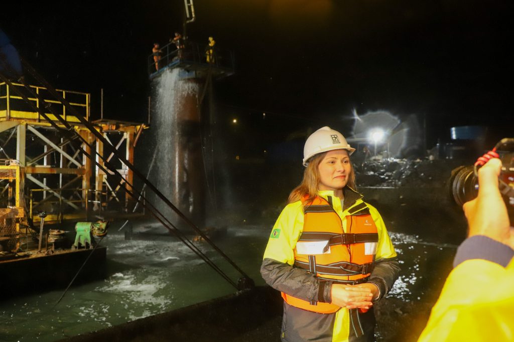 PONTE DE GUARATUBA NOITE – Foto Ari Dias AEN (32)