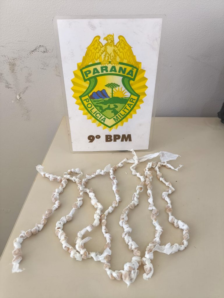 Abordagem da PM acaba na apreensão de 178 pedras de crack