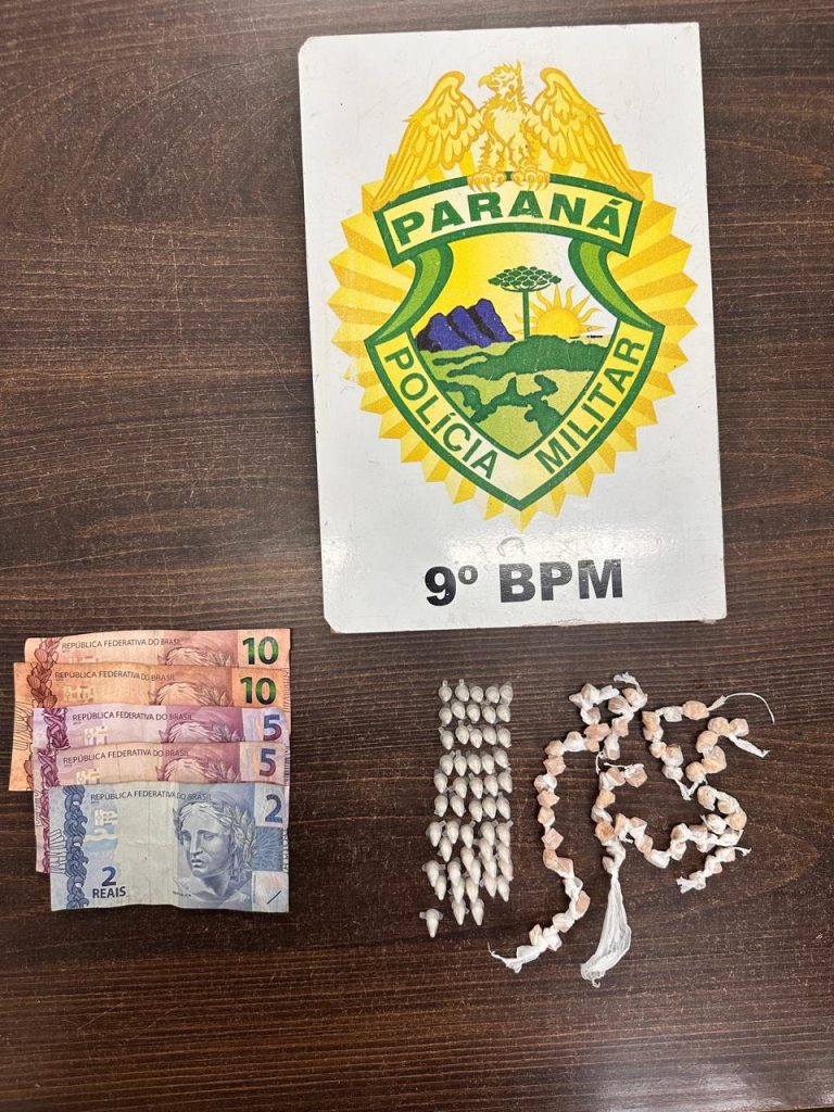 *Denúncias sobre ameaças a clientes de estabelecimentos comerciais na região levaram a PM a prender um homem por tráfico de drogas.*
