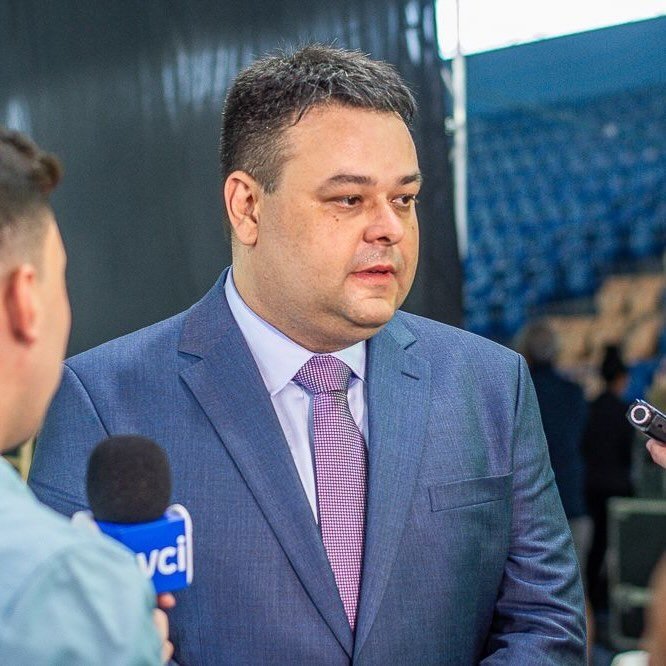Thiago Campos assume a nova SEGOV, que integra Governo e Comunicação para centralizar informações e fortalecer a gestão municipal.