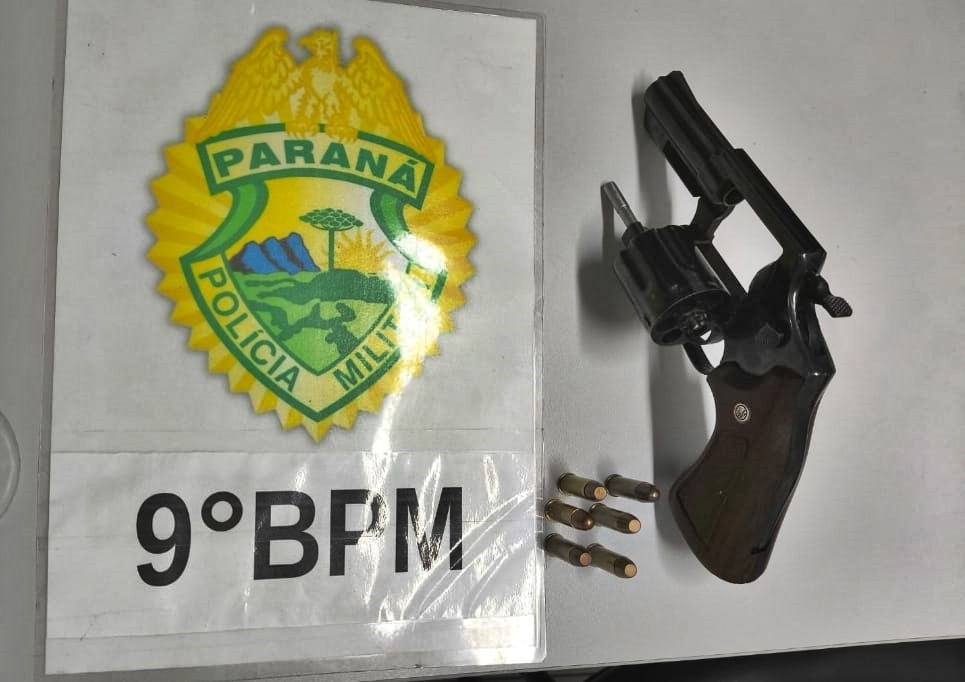 Apreensão de arma de fogo pela Rotam no Centro Histórico de Paranaguá