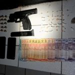 Denúncia de tiro em Guaratuba leva à apreensão de drogas e pistola