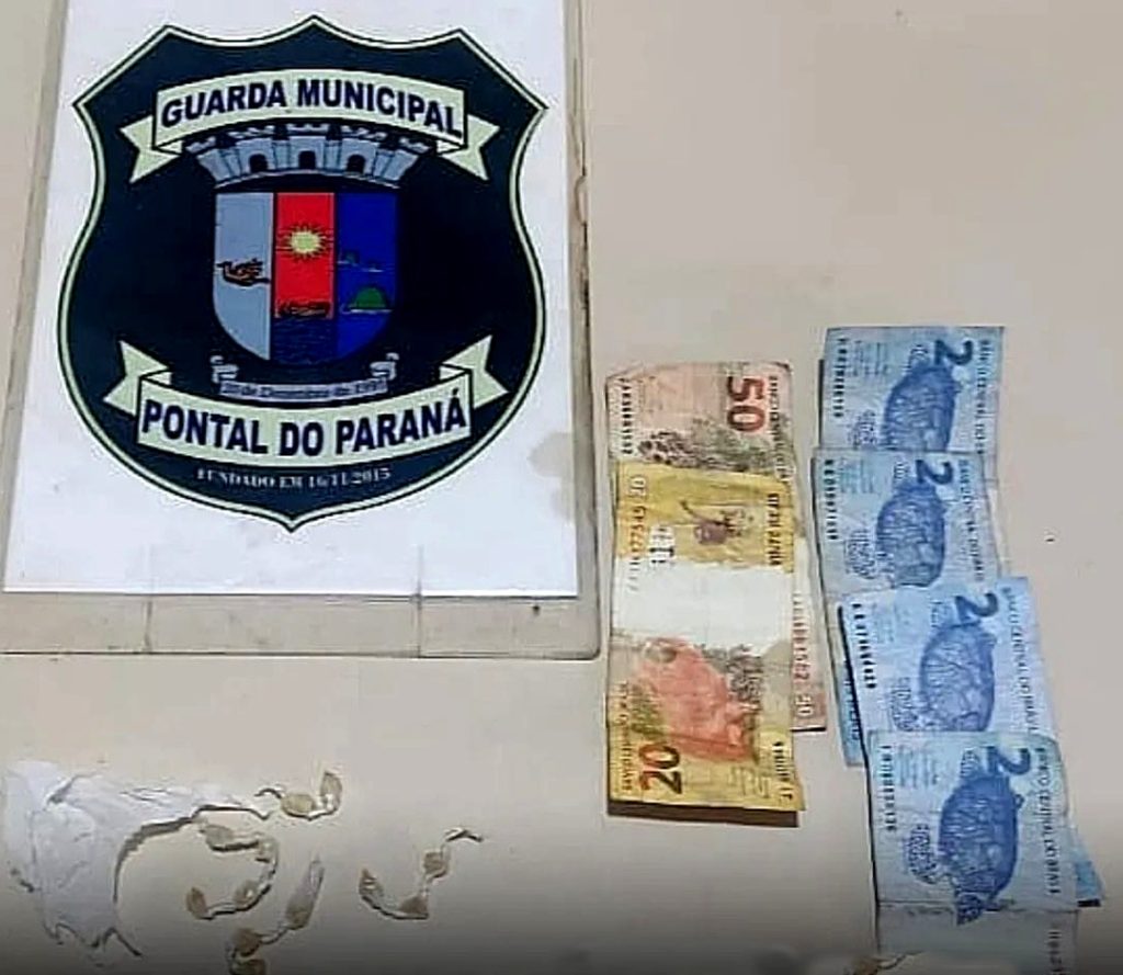 Apreensão drogas GCM POntal do Paraná 100