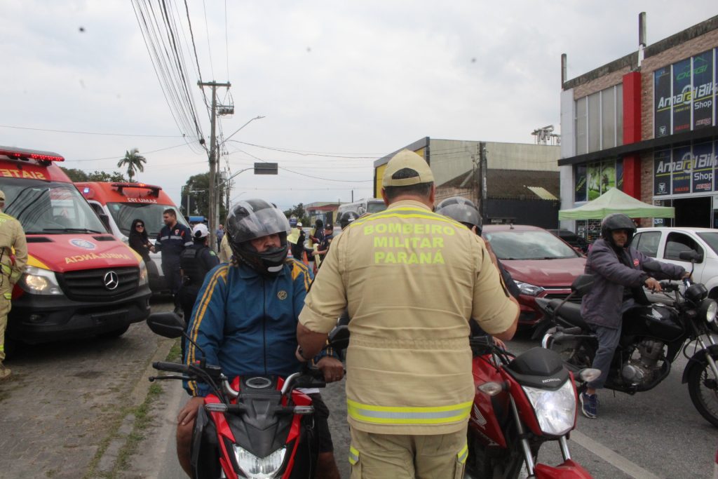 Blitz educativa Secretaria de Segurança Paranaguá Foto Diogo Monteiro JB Litoral (30)