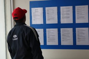 Cerca de 70 candidatos participam do Feirão de Empregos em Paranaguá Foto Diogo Monteiro JB Litoral (5)