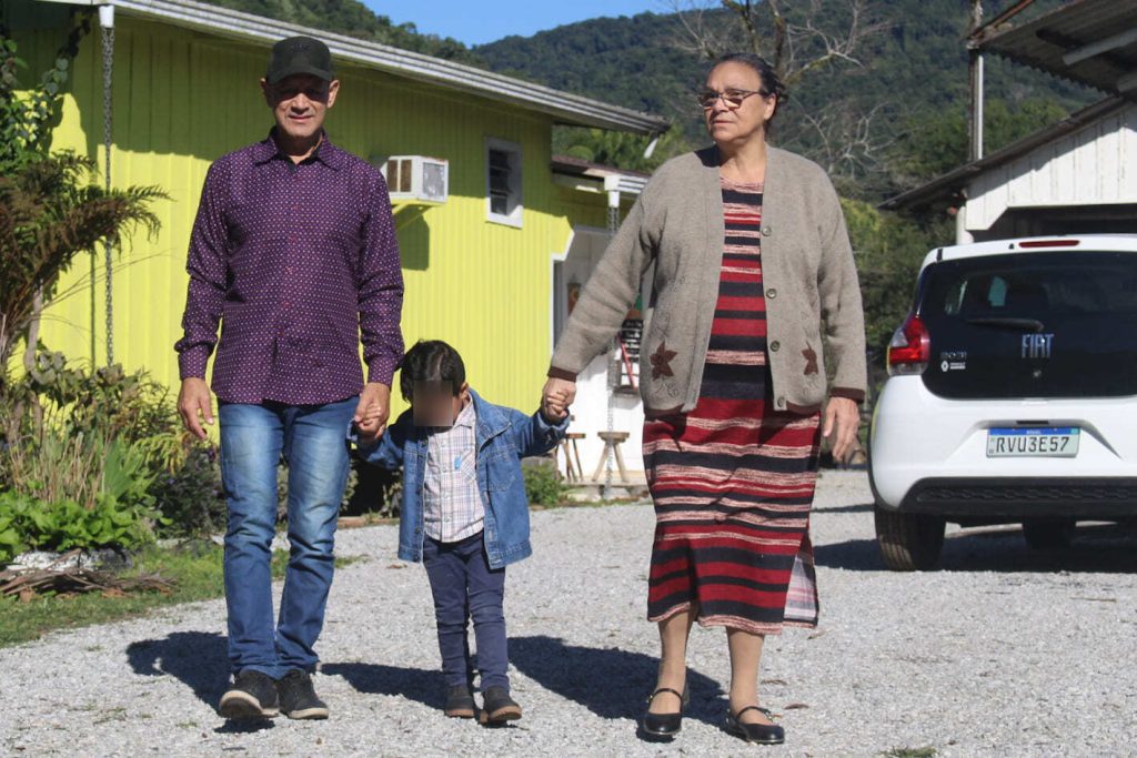 Pai de coração: Família Acolhedora permite que crianças e adolescentes tenham o convívio e o afeto paterno