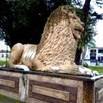 GCM prende homem por pichar estátua na Praça dos Leões