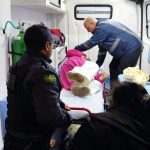 Mulher de 72 anos recebe socorro da GCM na Ilha do Mel