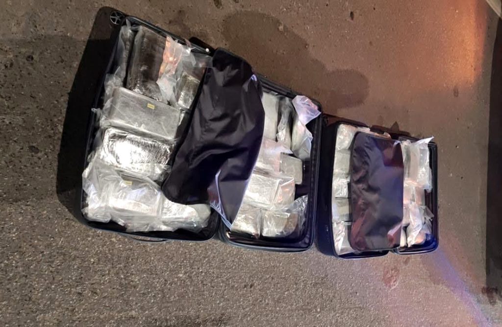 Polícia Rodoviária Federal – Apreensão de Drogas 100