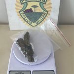PM apreende maconha após abordar motocicleta barulhenta
