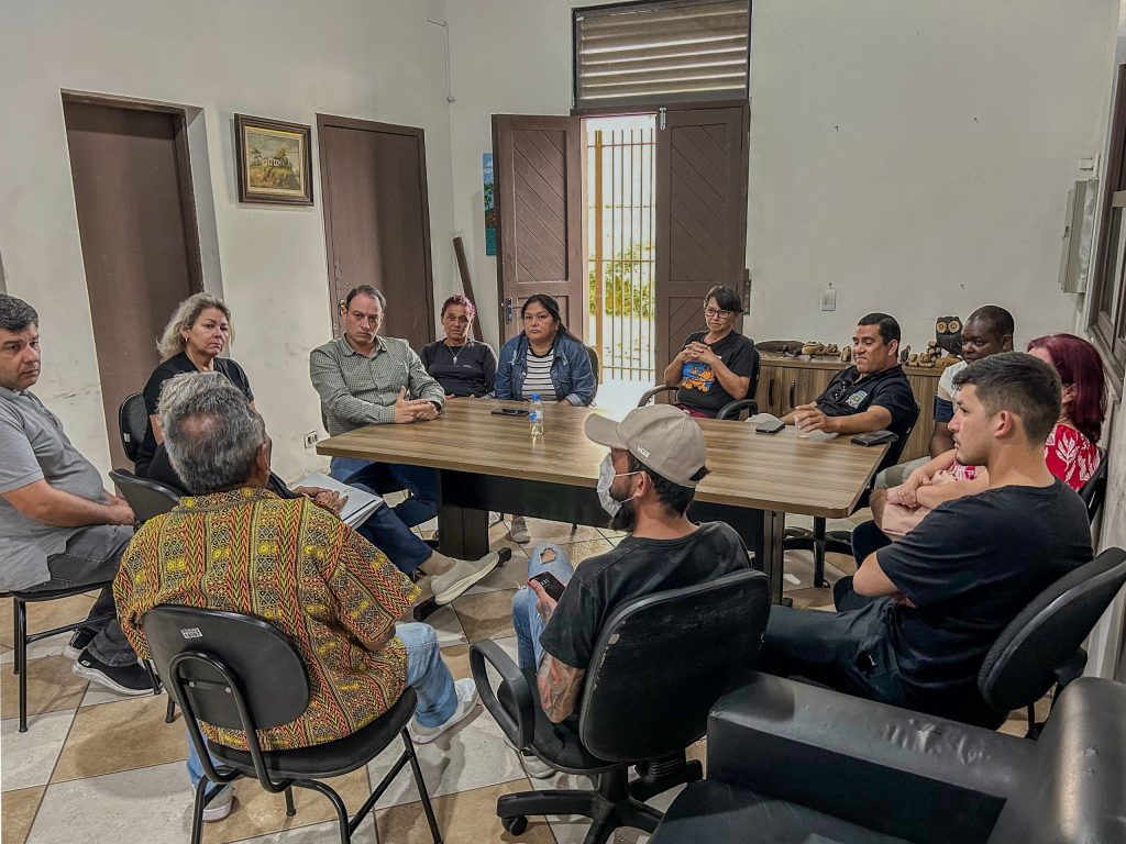 reuniao escolas de samba paranagua
