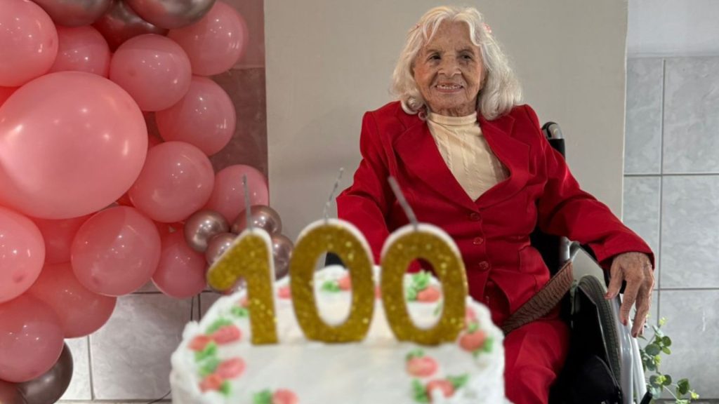 ANIVER EUNICE 100 ANOS – HOMENAGEM