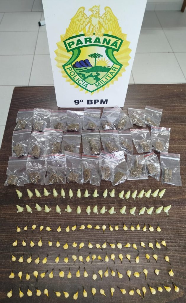 PM prende suspeito de tráfico de drogas em Matinhos após fuga de carro