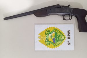 PM apreende arma de fogo após denúncia de ameaça em Guaratuba