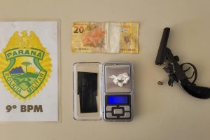 PM apreende arma e drogas durante abordagem em Guaratuba