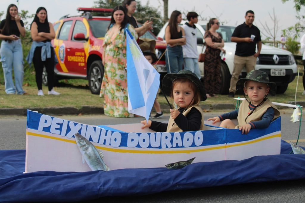 DESFILE PONTAL DO PARANA – FOTO PREFEITURA (1)