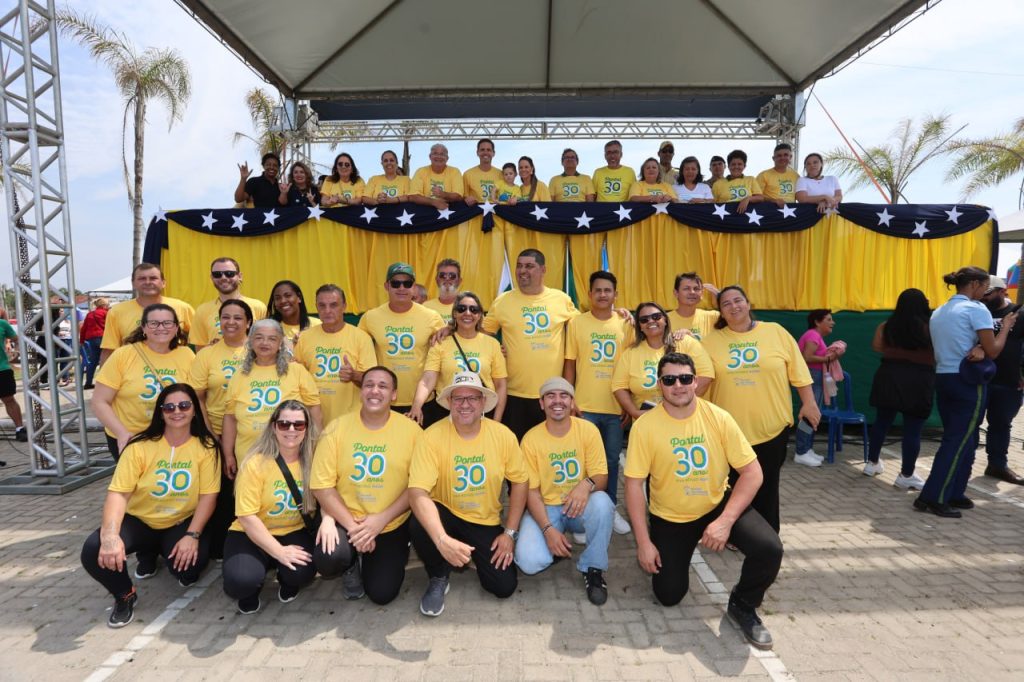 DESFILE PONTAL DO PARANA – FOTO PREFEITURA (13)