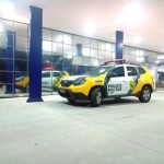 Rapaz em surto psicótico fica nu em rua de Paranaguá