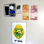 Rapaz é preso após PM encontrar garrafa pet com drogas em Guaratuba