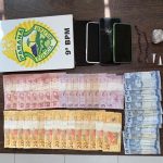 Dois homens são presos em Matinhos após após flagrante de venda de drogas