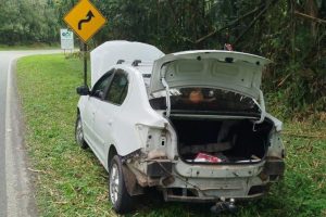 Carro furtado em São José dos Pinhais é encontrado em Morretes