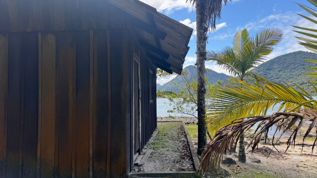ILHA A VENDA GUARATUBA