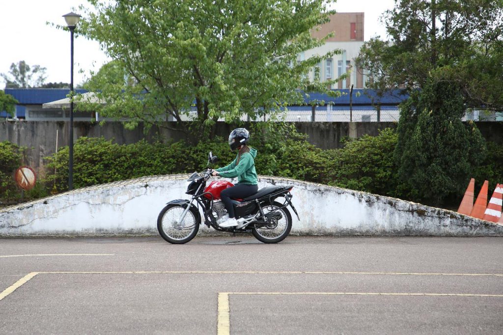 CNH Moto – Foto Giuliano Gomes Detran PR