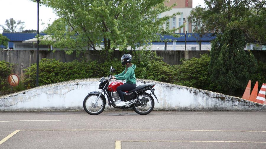 CNH Moto – Foto Giuliano Gomes Detran PR