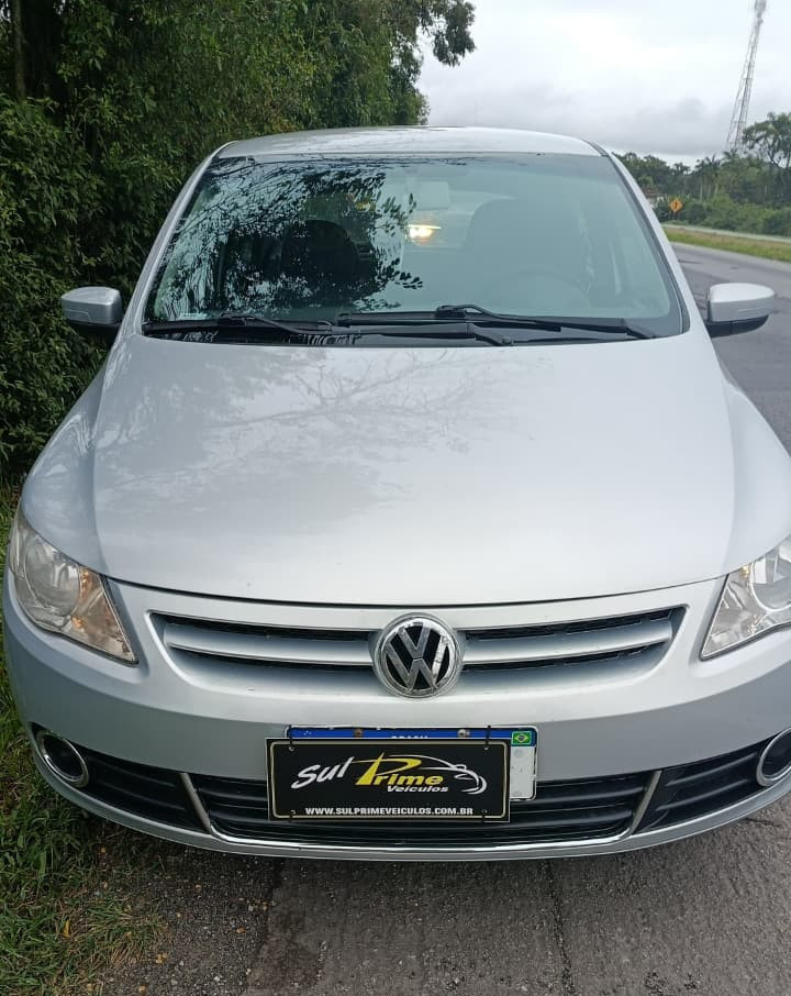 PM recupera carro roubado e prende suspeito na BR-277