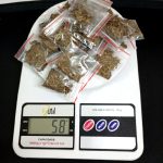 Romu prende jovem por tráfico de drogas em Paranaguá