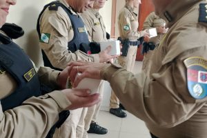 Oficial do Comando Regional da PM agradece policiais do 9º BPM por participação em seminário