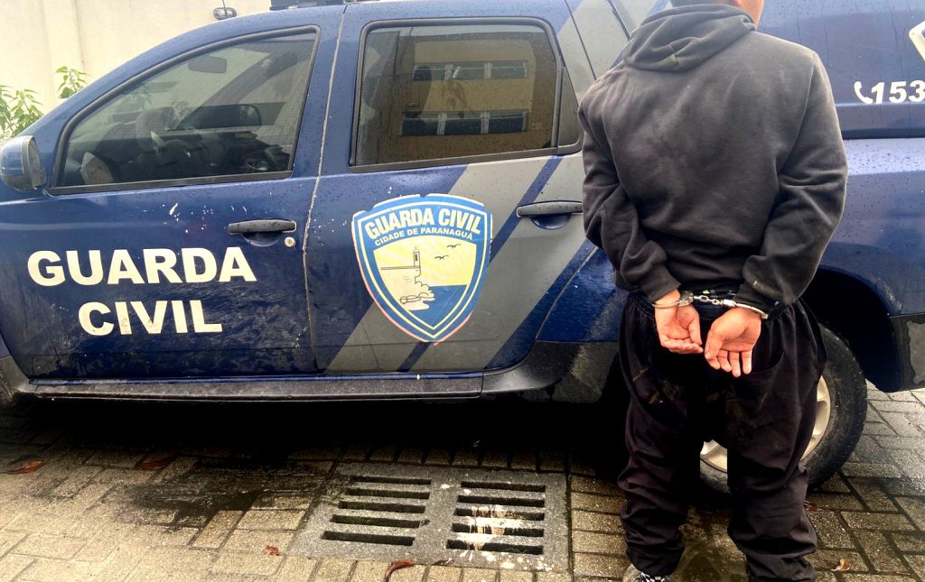 Tráfico de Drogas 53 Paranaguá.jpeg