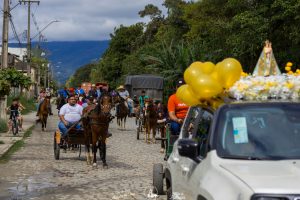 A 11ª Cavalgada da Fé marcou a abertura oficial das romarias, onde os cerca de 100 cavaleiros percorreram aproximadamente 20 km. Foto: Santuário Estadual N Sra. do Rocio