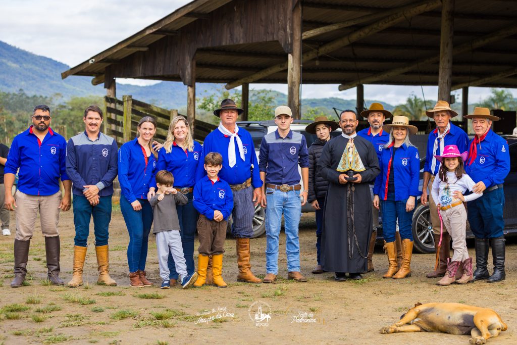 A 11ª Cavalgada da Fé marcou a abertura oficial das romarias, onde os cerca de 100 cavaleiros percorreram aproximadamente 20 km. Foto: Santuário Estadual N Sra. do Rocio
