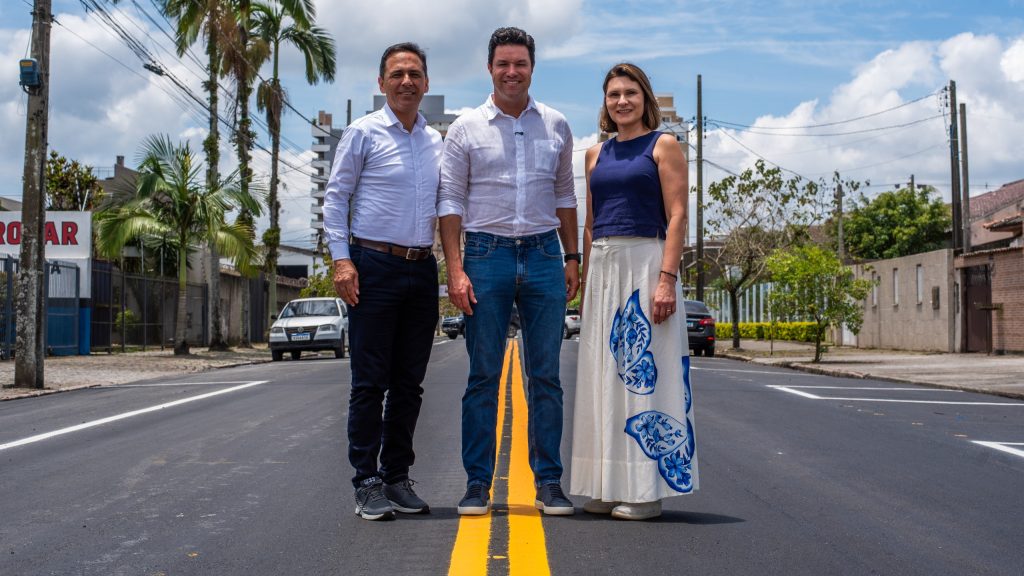 ADRIANO RAMOS E GUTO SILVA – FOTO PREFEITURA DE PARANAGUA (1)