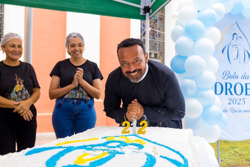 BOLO DA PADROEIRA – FOTO SANTUARIO DO ROCIO (2)