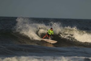 CIRCUITO DE SURF – Foto Cabral