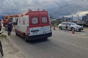 Motociclista morre em colisão com caminhão baú em Paranaguá
