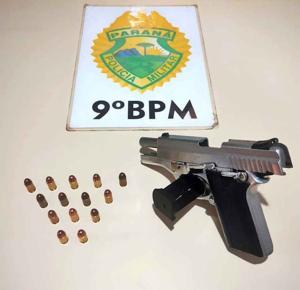 Pistola apreendida pela PM em Pontal do Paraná