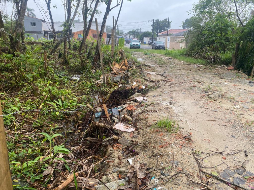 Polícia Ambiental Ação em Matinhos 02