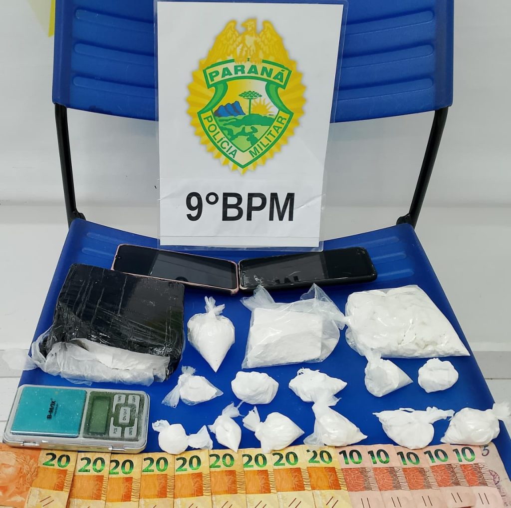 PM apreende 1 kg de cocaína e prende homem em Paranaguá