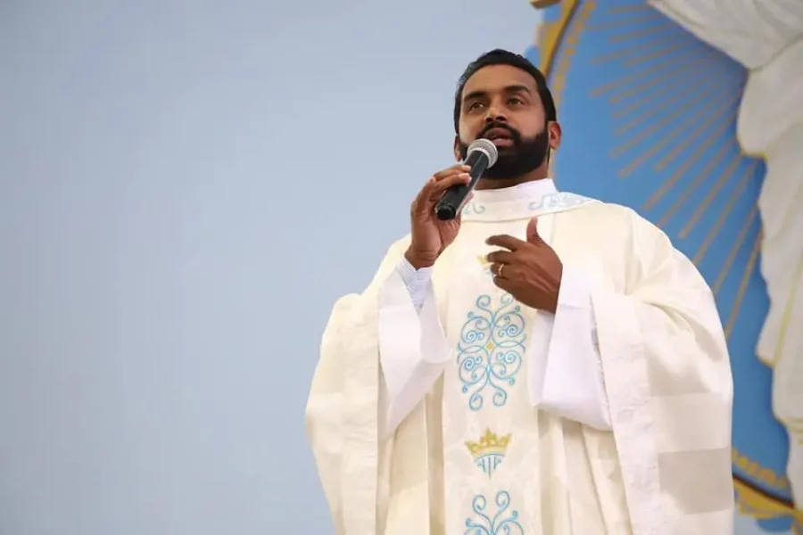 foto padre binu