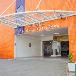 Mesmo após publicação de reportagem com denúncias de médicos do HRL, instrumentos utilizados em cirurgias continuavam sujos. Foto: Juan Lima/JB Litoral