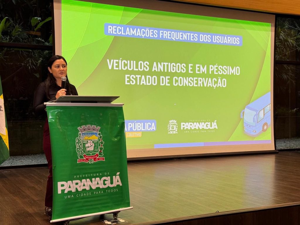 A secretária municipal de Fiscalização das Concessões e Contratos, Isabele Gonçalves Figueira Campos, explicou como pode funcionar o novo modelo do transporte. Foto: Wilson Leandro/Prefeitura de Paranaguá