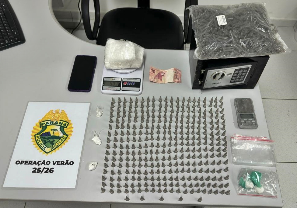 PM encontra cocaína em cofre durante abordagem a mulher